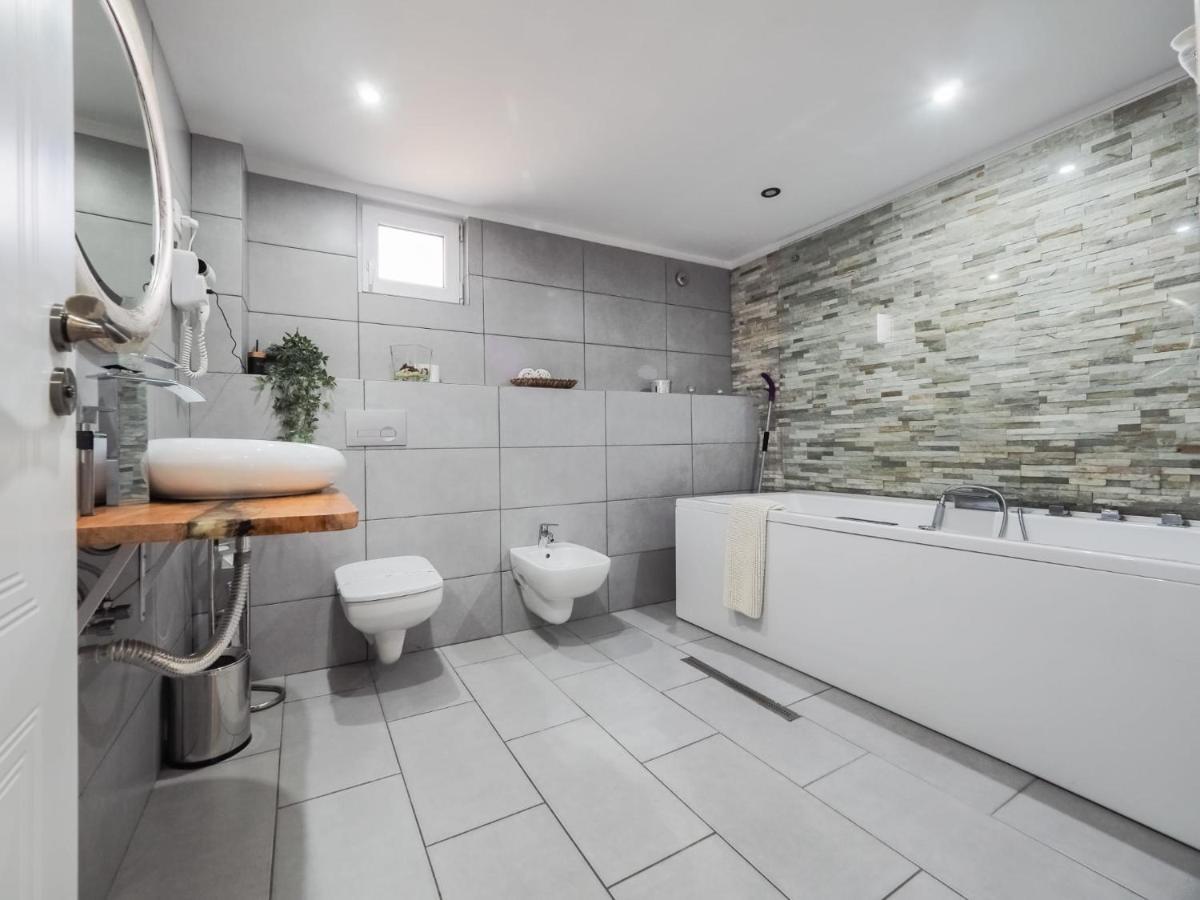 For You Apartments Gold & Silver Sibiu Esterno foto