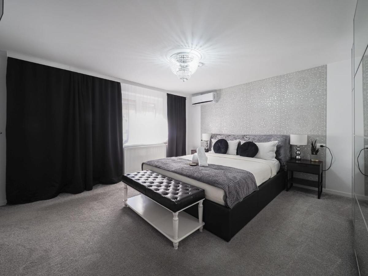 For You Apartments Gold & Silver Sibiu Esterno foto